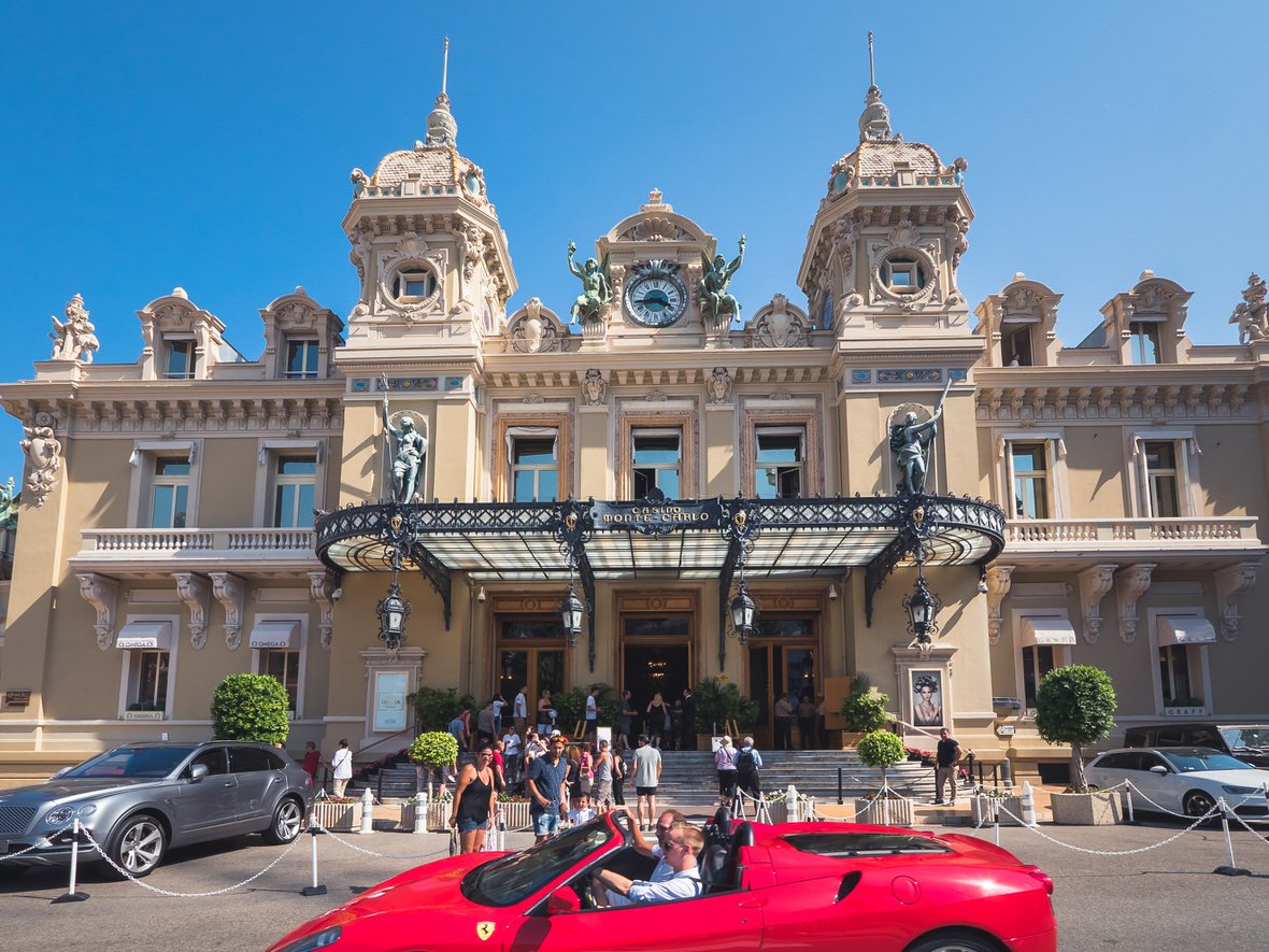 Discover Seamless Luxury with HSE-Plateform: Your Private Chauffeur Service in Monaco